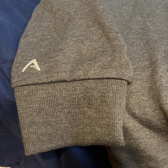 NWT Patriot’s 1/4 Zip knit Hoodie - Picture 5 of 8